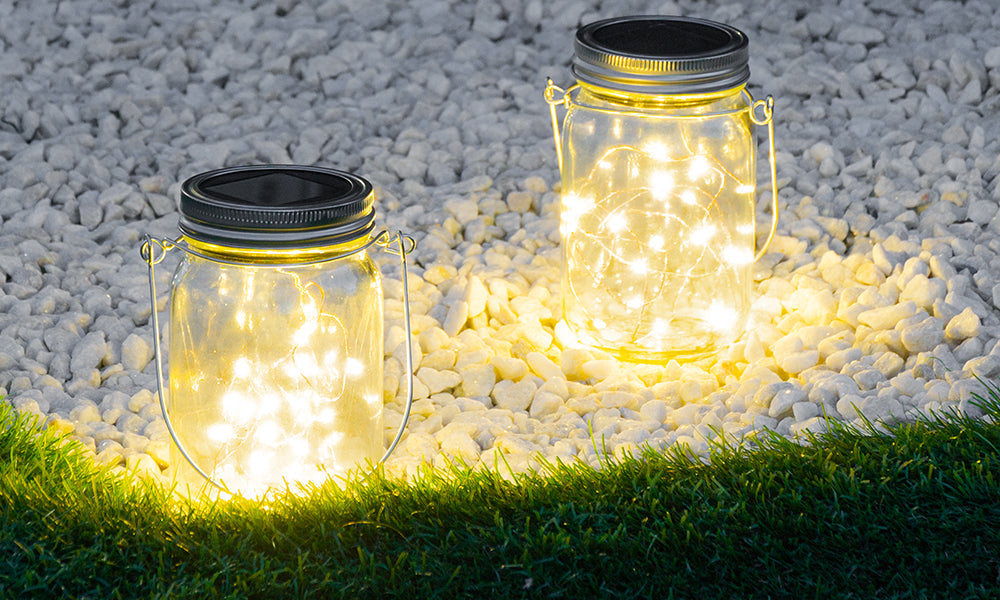 Waterproof Solar-Powered Mason Jars - DIY Decor